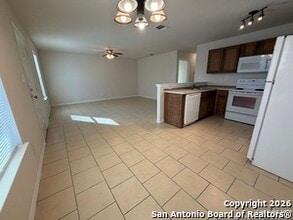 207 Carranza St in San Antonio, TX - Building Photo - Building Photo