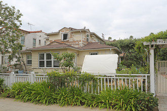 912 10th St in Santa Monica, CA - Building Photo - Primary Photo