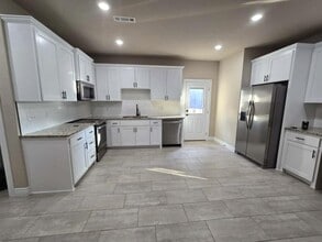2616 N Justin Dr in Fayetteville, AR - Building Photo - Building Photo