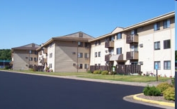 Rivertrail Apartments in Chippewa Falls, WI - Building Photo - Building Photo