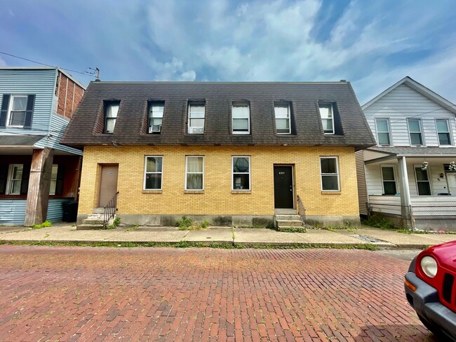 property at 304 Campbell St