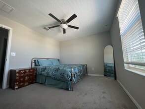 352 Argyll Dr in Spring Hill, FL - Building Photo - Building Photo