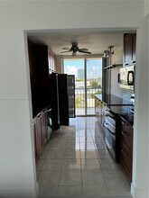 7921 Byron Ave in Miami Beach, FL - Building Photo - Building Photo