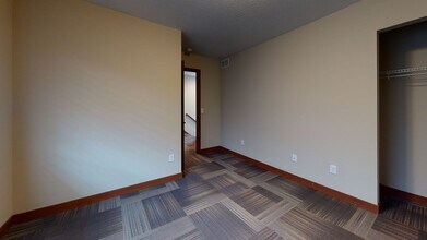 1509 Rollins Ave SE in Minneapolis, MN - Building Photo - Building Photo