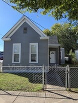 313 Thomas St in New Albany, IN - Building Photo