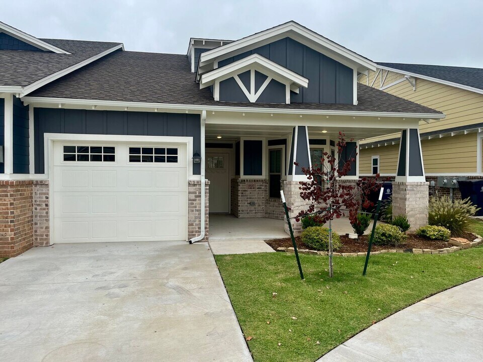 6620 Bent Wood Villas Dr in Oklahoma City, OK - Building Photo