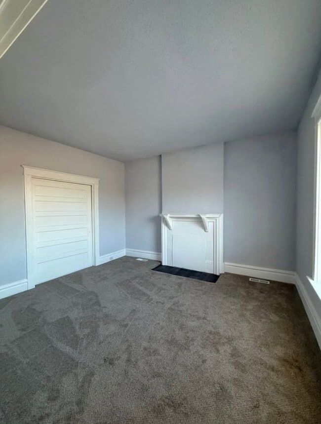 property at 1343 Walton Ave