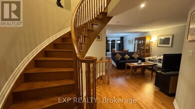 356 Tourmaline Cres in Ottawa, ON - Building Photo - Building Photo