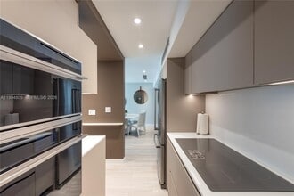 255 Galen Dr in Key Biscayne, FL - Building Photo - Building Photo