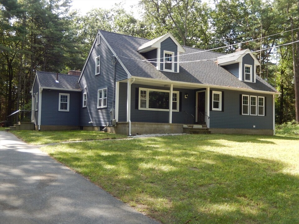 67 Plain Rd in Westford, MA - Building Photo