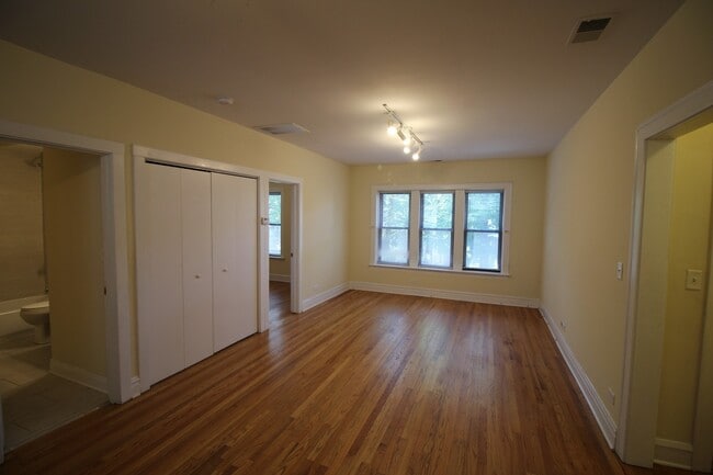3717 Leavitt N St, Unit 3 in Chicago, IL - Building Photo - Building Photo