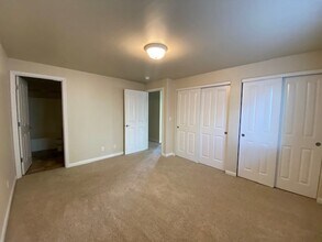 673 E Milton St in Lebanon, OR - Building Photo - Building Photo