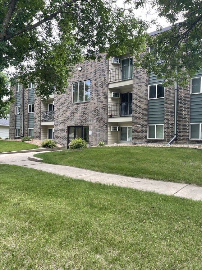 Pioneer Pointe in Cold Spring, MN - Foto de edificio - Building Photo