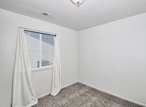 1212 Santa Clara Ave in Grand Junction, CO - Building Photo - Building Photo