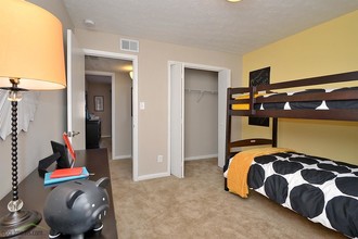 Bedford Park Apartments in Atlanta, GA - Building Photo - Interior Photo