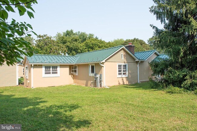 1138 Bay Ridge Rd in Annapolis, MD - Building Photo - Building Photo