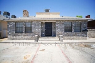3403 Pershing Dr in El Paso, TX - Building Photo