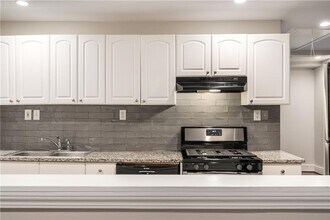 60 Cleveland St SE in Atlanta, GA - Building Photo - Building Photo