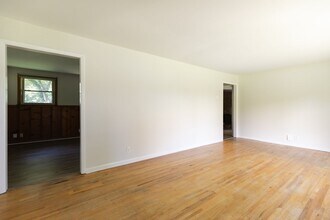 400 Nice Dr in Clarksville, TN - Building Photo - Building Photo