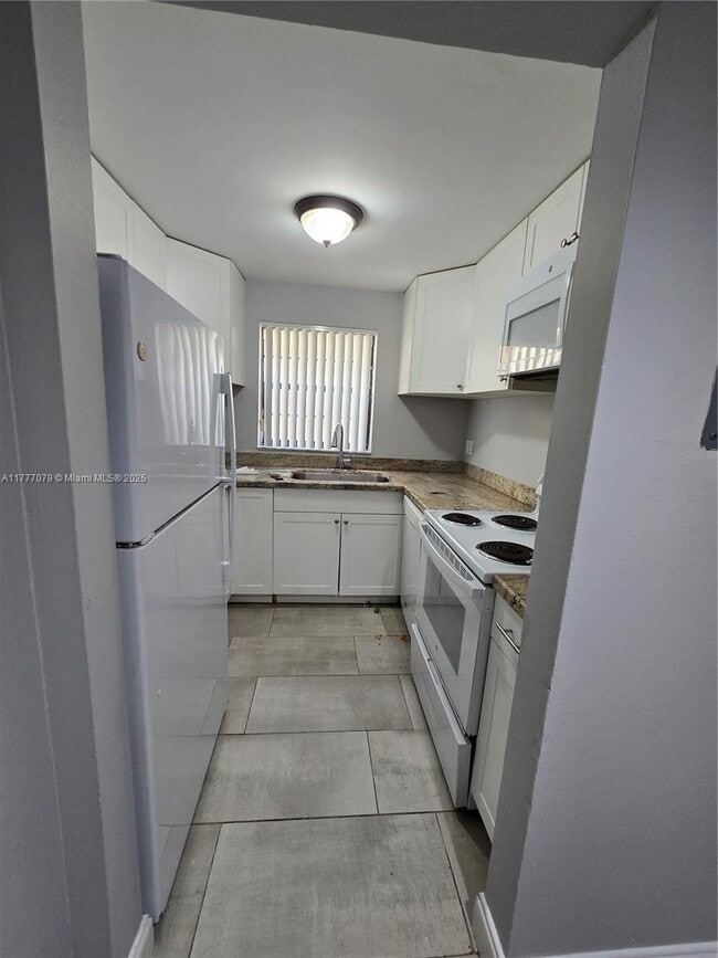 property at 11262 Royal Palm Blvd
