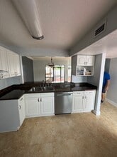 2103 San Remo Cir in Homestead, FL - Building Photo - Building Photo