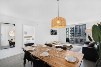 1 SE 12th St, Unit FL17-ID1038995P in Miami, FL - Building Photo - Building Photo