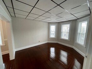83 Marion St in Somerville, MA - Building Photo - Building Photo