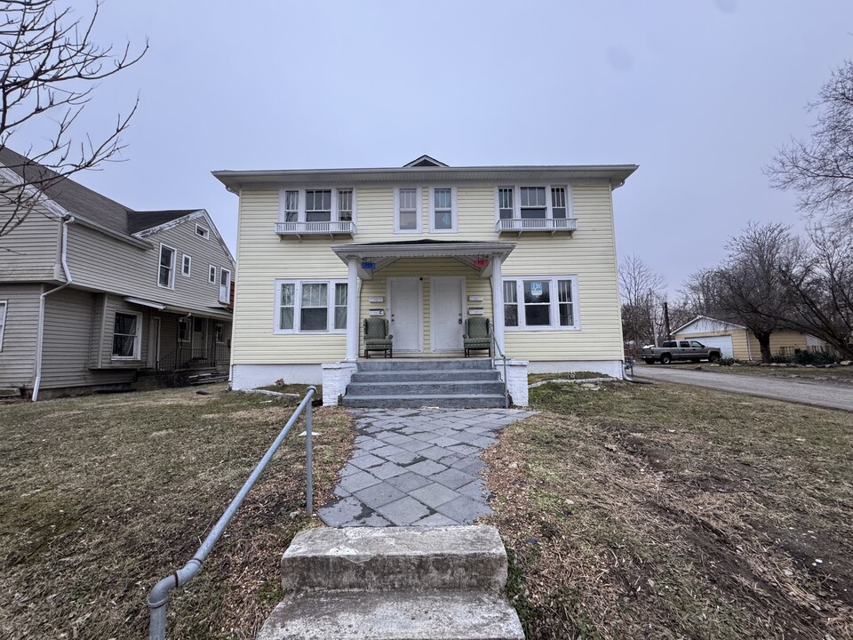 701 E Walnut St in Kokomo, IN - Building Photo