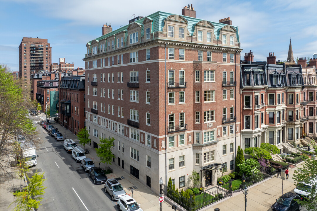 65 Commonwealth Ave in Boston, MA - Building Photo