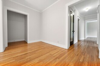1302 W Rosemont Ave in Chicago, IL - Building Photo - Building Photo