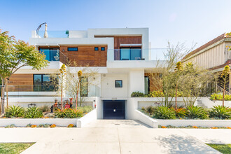 2323 28th St in Santa Monica, CA - Foto de edificio - Building Photo