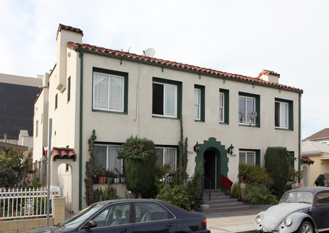 1049-1055 Lime Ave in Long Beach, CA - Foto de edificio - Building Photo