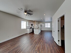 15091 West 82nd Place in Arvada, CO - Building Photo - Building Photo