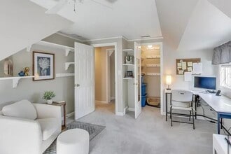 10922 S Tripp Ave in Oak Lawn, IL - Building Photo - Building Photo