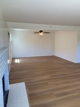 388 S Brookshire Ave in Ventura, CA - Building Photo - Building Photo