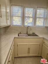 442 N Palm Dr in Beverly Hills, CA - Building Photo - Building Photo