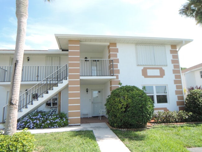 property at 1209 S Lakes End Dr