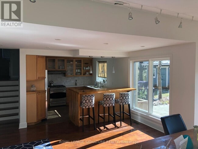 32 Greenland Rd in Toronto, ON - Building Photo - Building Photo