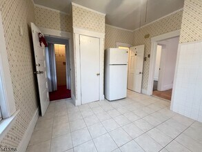 91 Watson Ave in West Orange, NJ - Building Photo - Building Photo