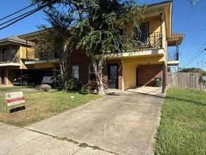 369 E Sale Rd in Lake Charles, LA - Building Photo - Building Photo