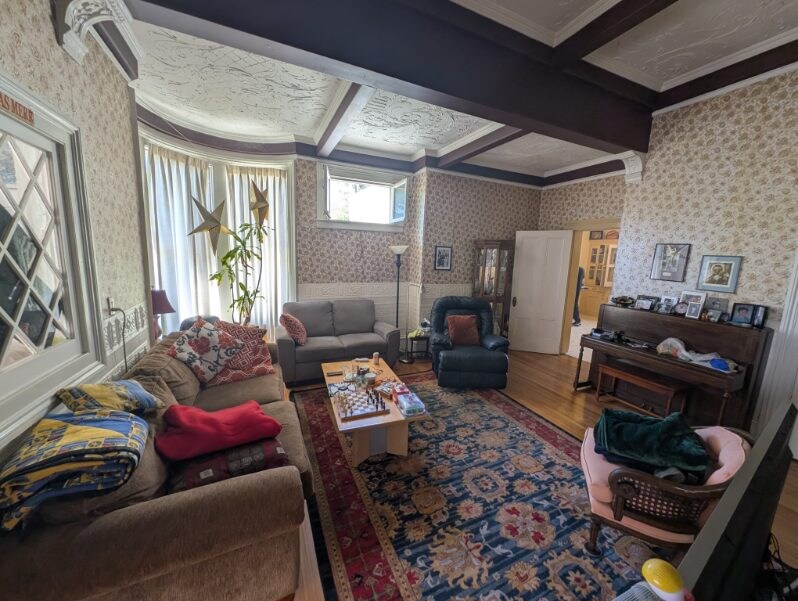 109 Ross St in San Rafael, CA - Building Photo