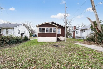 830 N 83rd St in East St. Louis, IL - Foto de edificio - Building Photo