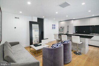 1126 Lombard St in Philadelphia, PA - Building Photo - Building Photo