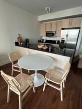 79 SW 12th St, Unit 1502-S in Miami, FL - Foto de edificio - Building Photo