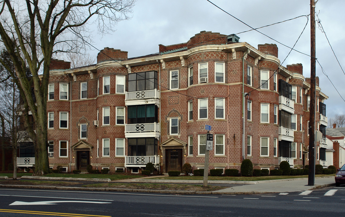 1719-1723 Northampton St in Holyoke, MA - Building Photo