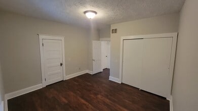 2020 S 15th St in Springfield, IL - Building Photo - Building Photo