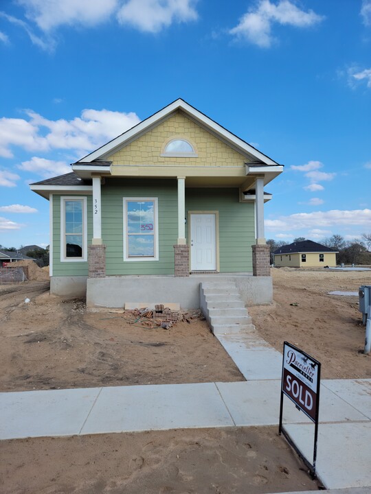 352 Witchhazel Way in San Marcos, TX - Building Photo