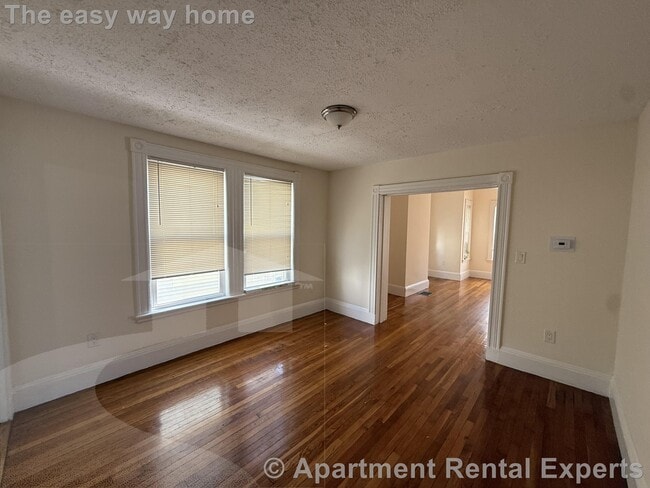 55 Bonair St in Somerville, MA - Building Photo - Building Photo