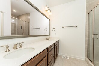 1106 Kiernan Grove Ln in Cary, NC - Building Photo - Building Photo