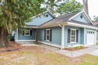 19 Carolina Village Cir in Beaufort, SC - Foto de edificio - Building Photo